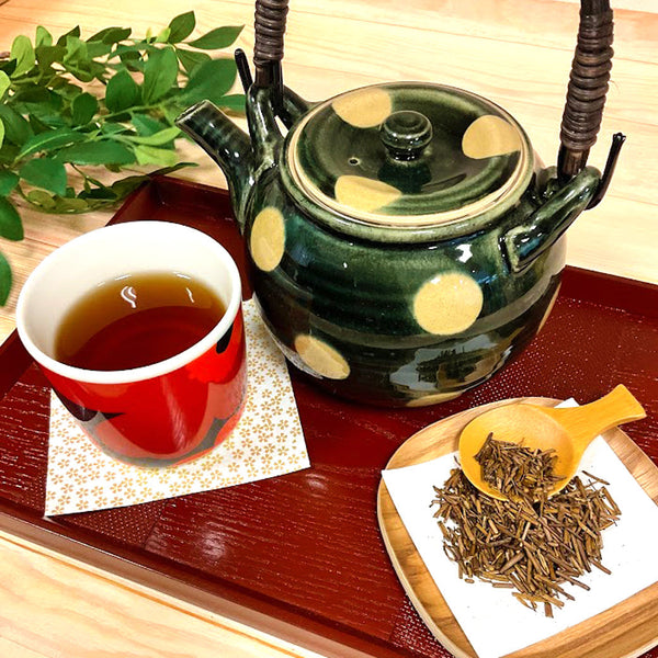 急な寒さに、持ち歩きにも便利な温かいほうじ茶はいかがでしょうか
