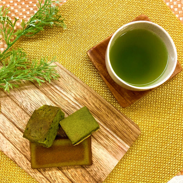 おすすめお菓子の詰め合わせ。お菓子好きのお客様へのお中元にいかがでしょうか